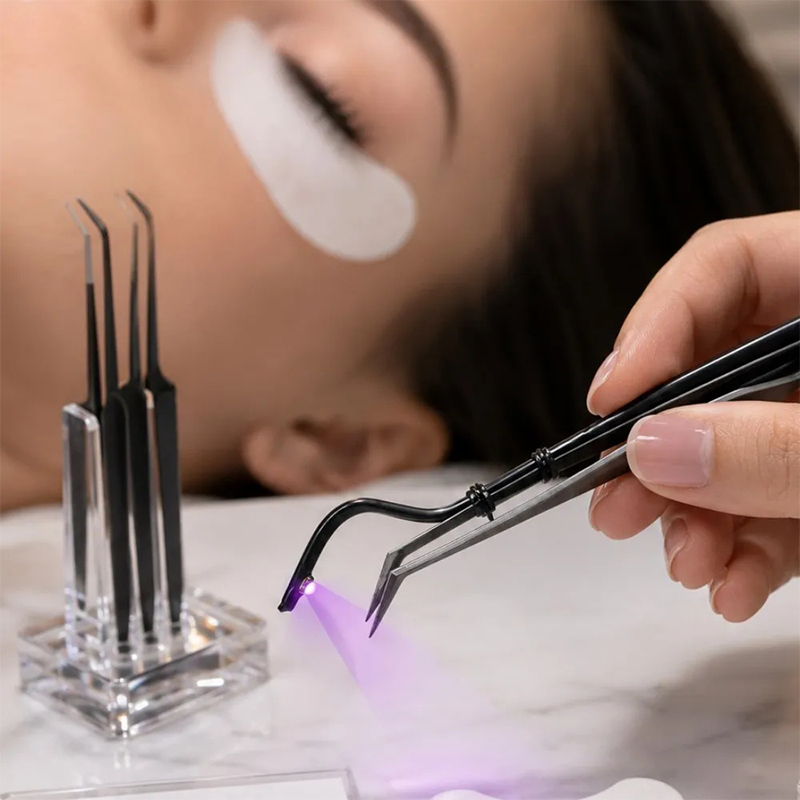 Mini Lampada UV per Ciglia con - Eyelash Extension Last recensione e prezzo
